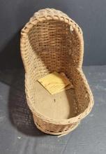 Vintage Baby Basket $5 STS