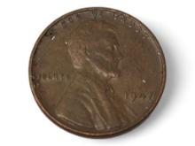 1947 Lincoln Wheat penny. Slabbed.