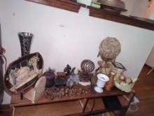 (LR) LOT OF MISCELLANEOUS ITEMS TO INCLUDE, METAL DECOR, BALL, BOOK END, FLOWER POT, TRAY, ETC, SEE