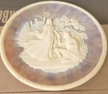 LANCELOT AND GUINEVERE PLATE $5 STS