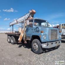 BOOM TRUCK, 1986 FORD L8000, CATERPILLAR 3208, AUTOMATIC TRANSMISSION, TANDEM REAR AXLES, 44,800LB G