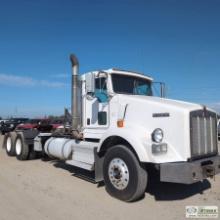 SEMI TRACTOR, 2009 KENWORTH T800, ISX 450, EATON FULLER TRANSMISSION, TANDEM REAR AXLES, 62,000LB GV