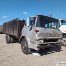 FLATBED DUMP TRUCK, 1972 GMC 5500, V-8 GAS ENGINE, AUTOMATIC TRANSMISSION, 26,000LB GVWR. UNKNOWN ME