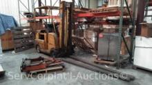Allis-Chalmers F40-24PS 4000-Lb Lift Truck SN: 57206000 1476-Hours