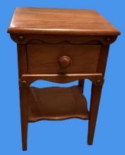 1-Drawer Night Stand - Dovetail Construction -