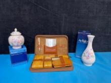 Nice vanity set in leather case and two Aynsley China pieces