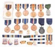 WWI - WWII US & NATIONAL GUARD MEDALS & INSIGNIA