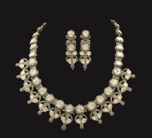 SUITE OF DIAMOND JEWELRY INCLUDING NECKLACE WITH