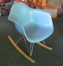 Vitra Eames Mid Century Modern Rocker