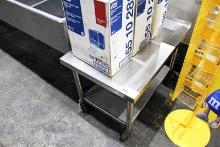 2'X3' STAINLESS STEEL EQUIPMENT STAND ON CASTERS